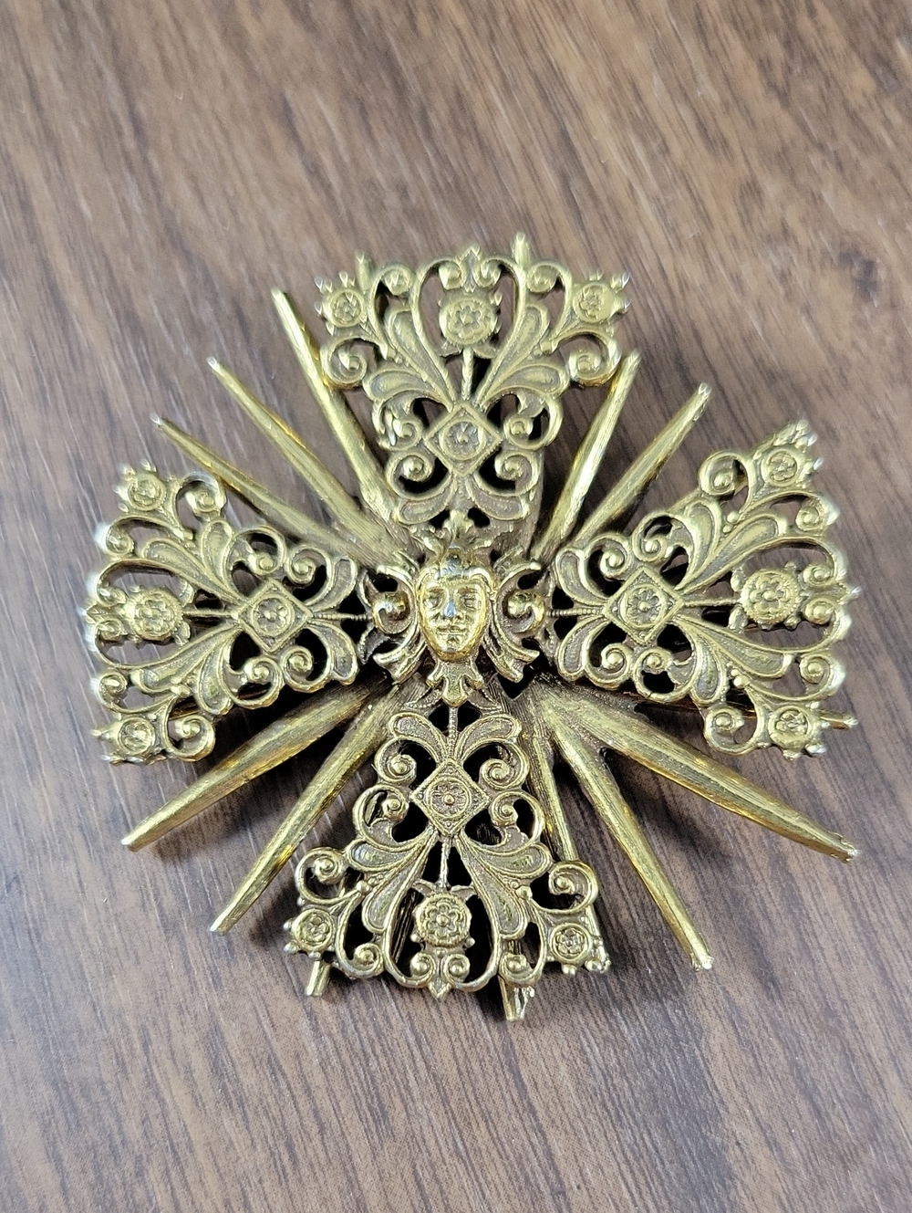 Vintage Accessocraft NYC Gold Tone Sunburst Brooch EUC